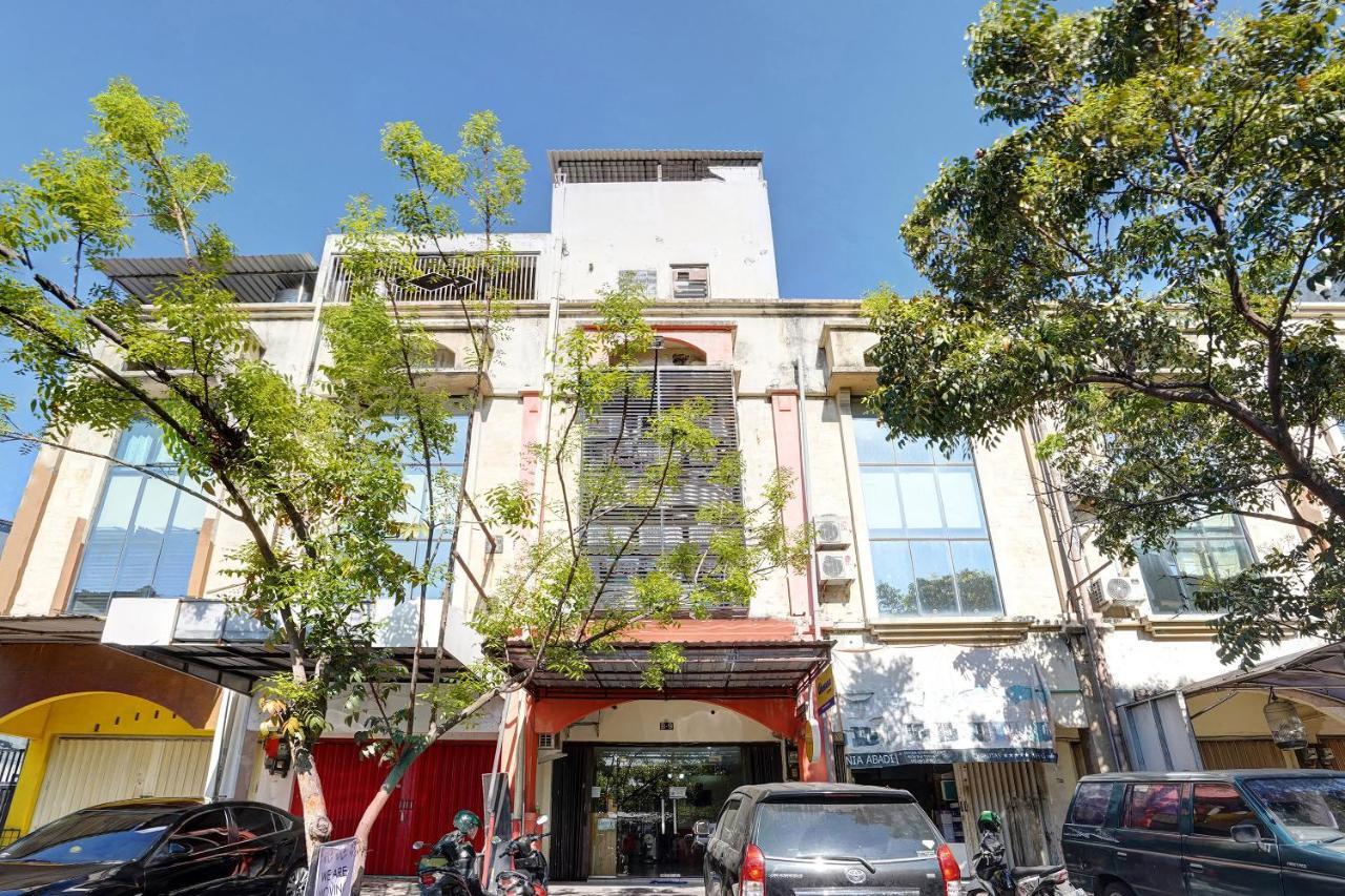 Spot On 90148 Gosepa Mayjend Sungkono Surabaya Exterior photo